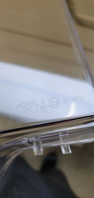 SZKLO KLOSZ LAMPY RENAULT RANGE T GAMA PRAWY - Преден фар: снимка 3 SZKLO KLOSZ LAMPY RENAULT RANGE T GAMA PRAWY - Преден фар: снимка 3
