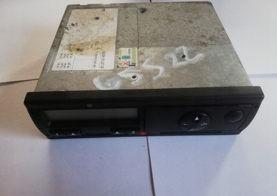 TACHOGRAF MAN TGX TGS 81.27101-6578 - Тахограф за Камион: снимка 1 TACHOGRAF MAN TGX TGS 81.27101-6578 - Тахограф за Камион: снимка 1