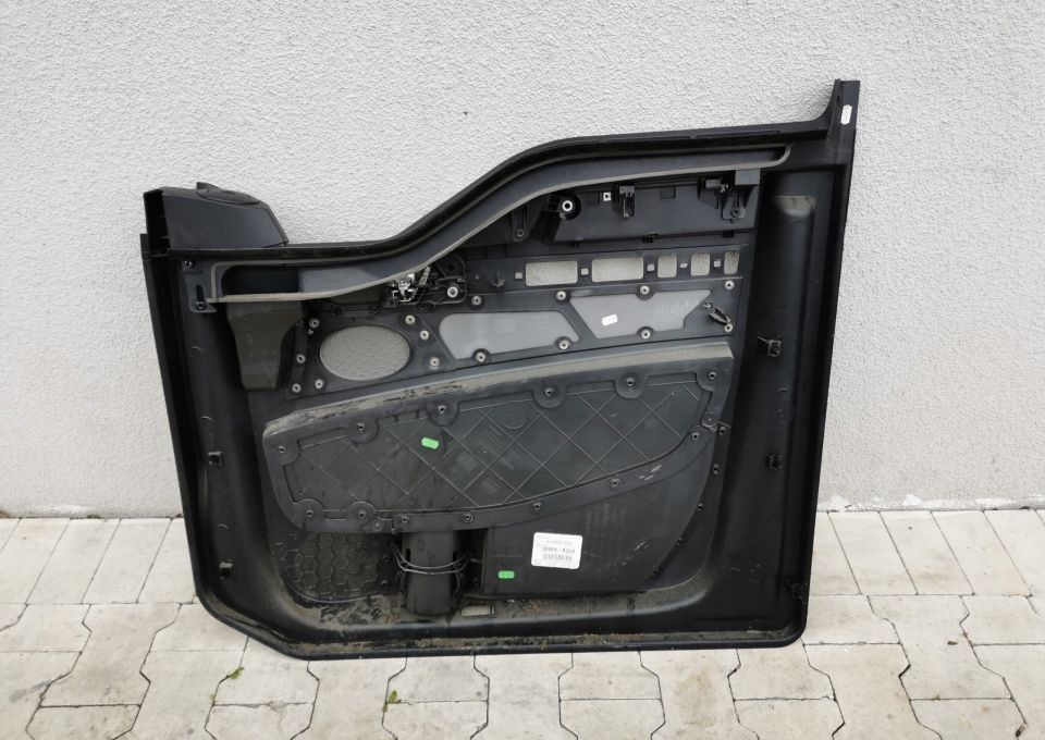 TAPICERKA DRZWI Man TGX LH LIFT ORYGINAŁ - Врата и части за Камион: снимка 4 TAPICERKA DRZWI Man TGX LH LIFT ORYGINAŁ - Врата и части за Камион: снимка 4