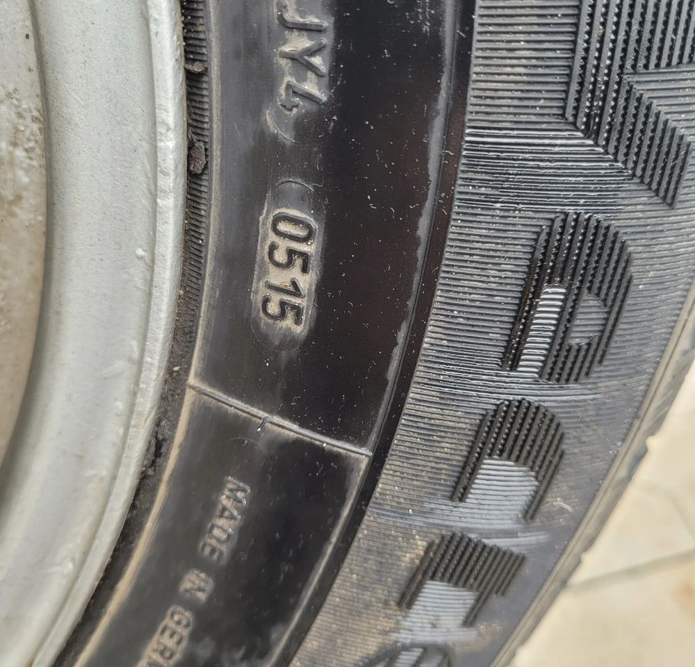 ZAPAS KOLO SPRINTER CRAFTER 235/65 R16C GOODYEAR - Комплект колела за Лекотоварен автомобил: снимка 2 ZAPAS KOLO SPRINTER CRAFTER 235/65 R16C GOODYEAR - Комплект колела за Лекотоварен автомобил: снимка 2