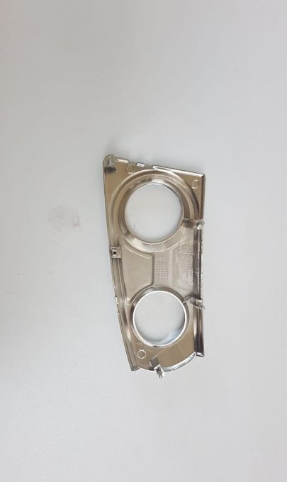 ZAŚLEPKA RAMKA HALOGENU IVECO STRALIS HI WAY RH./LH - Каросерия и екстериор за Камион: снимка 2 ZAŚLEPKA RAMKA HALOGENU IVECO STRALIS HI WAY RH./LH - Каросерия и екстериор за Камион: снимка 2