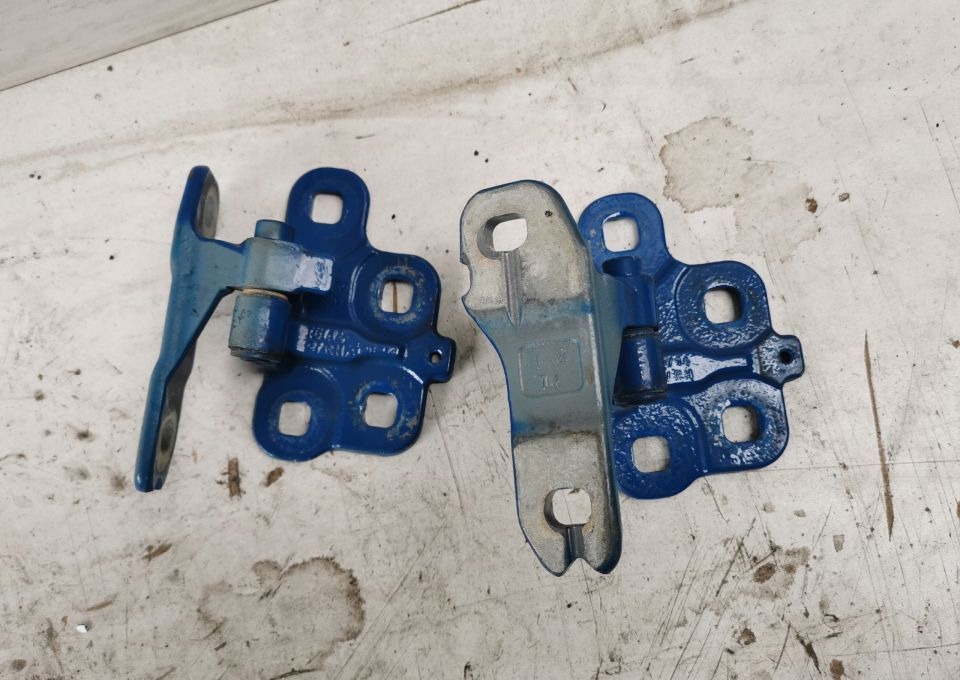 ZAWIASY DRZWI VOLVO FH4 RH. 2SZT. - Врата и части за Камион: снимка 1 ZAWIASY DRZWI VOLVO FH4 RH. 2SZT. - Врата и части за Камион: снимка 1