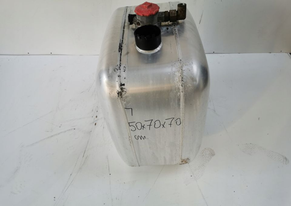 ZBIORNIK OLEJU OLEJOWY HYDRAULIKI - Резервоар за гориво: снимка 1 ZBIORNIK OLEJU OLEJOWY HYDRAULIKI - Резервоар за гориво: снимка 1