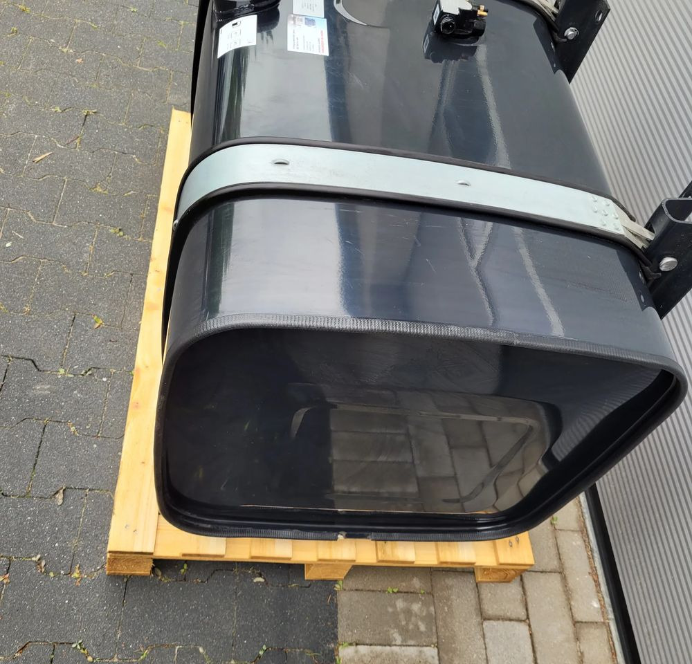 ZBIORNIK PALIWA MAN 400L 63X68X105CM 81.12201-6894 CHWALIM116 - Горивна система за Камион: снимка 2 ZBIORNIK PALIWA MAN 400L 63X68X105CM 81.12201-6894 CHWALIM116 - Горивна система за Камион: снимка 2