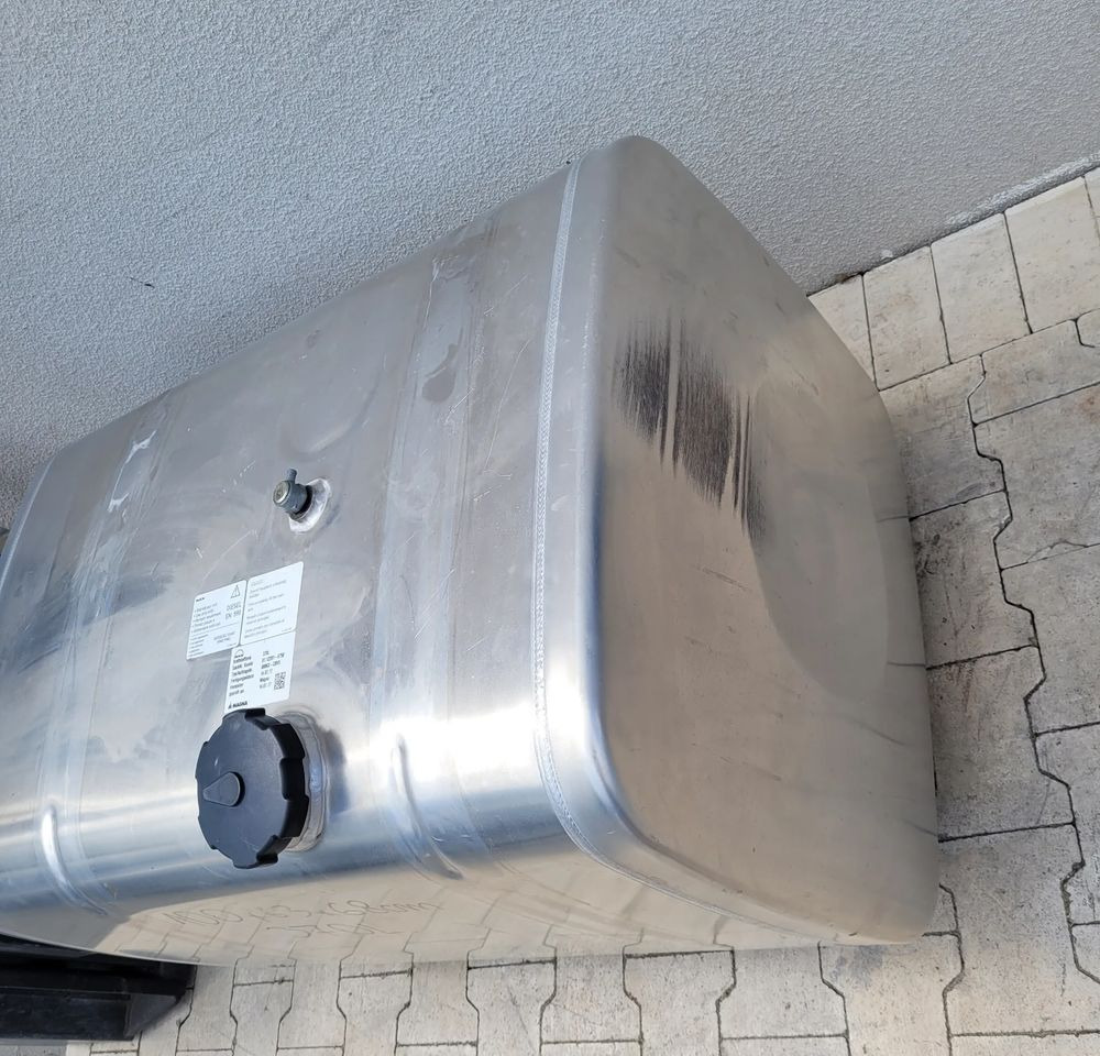 ZBIORNIK PALIWA MAN TGX 370L 81.12201-6798 100X63X68CM - Резервоар за гориво за Камион: снимка 2 ZBIORNIK PALIWA MAN TGX 370L 81.12201-6798 100X63X68CM - Резервоар за гориво за Камион: снимка 2