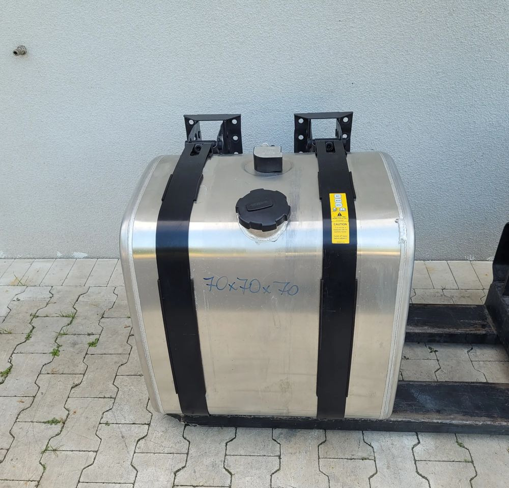 ZBIORNIK PALIWA VOLVO FH4 RENAULT 285L OM 22063854 70X70X70 - Горивна система за Камион: снимка 1 ZBIORNIK PALIWA VOLVO FH4 RENAULT 285L OM 22063854 70X70X70 - Горивна система за Камион: снимка 1