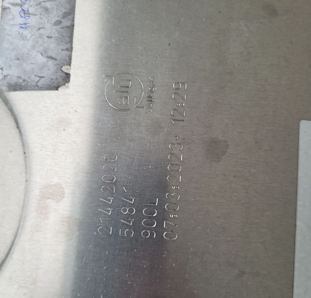 ZBIORNIK PALIWA VOLVO FH4 RENAULT OM 21442020 225X70X70CM 900L - Горивна система: снимка 4 ZBIORNIK PALIWA VOLVO FH4 RENAULT OM 21442020 225X70X70CM 900L - Горивна система: снимка 4