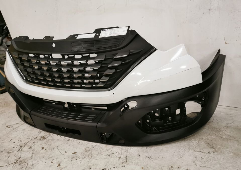 ZDERZAK GRILL IVECO DAYLY NOWY MODEL 2019r - Броня за Лекотоварен автомобил: снимка 2 ZDERZAK GRILL IVECO DAYLY NOWY MODEL 2019r - Броня за Лекотоварен автомобил: снимка 2