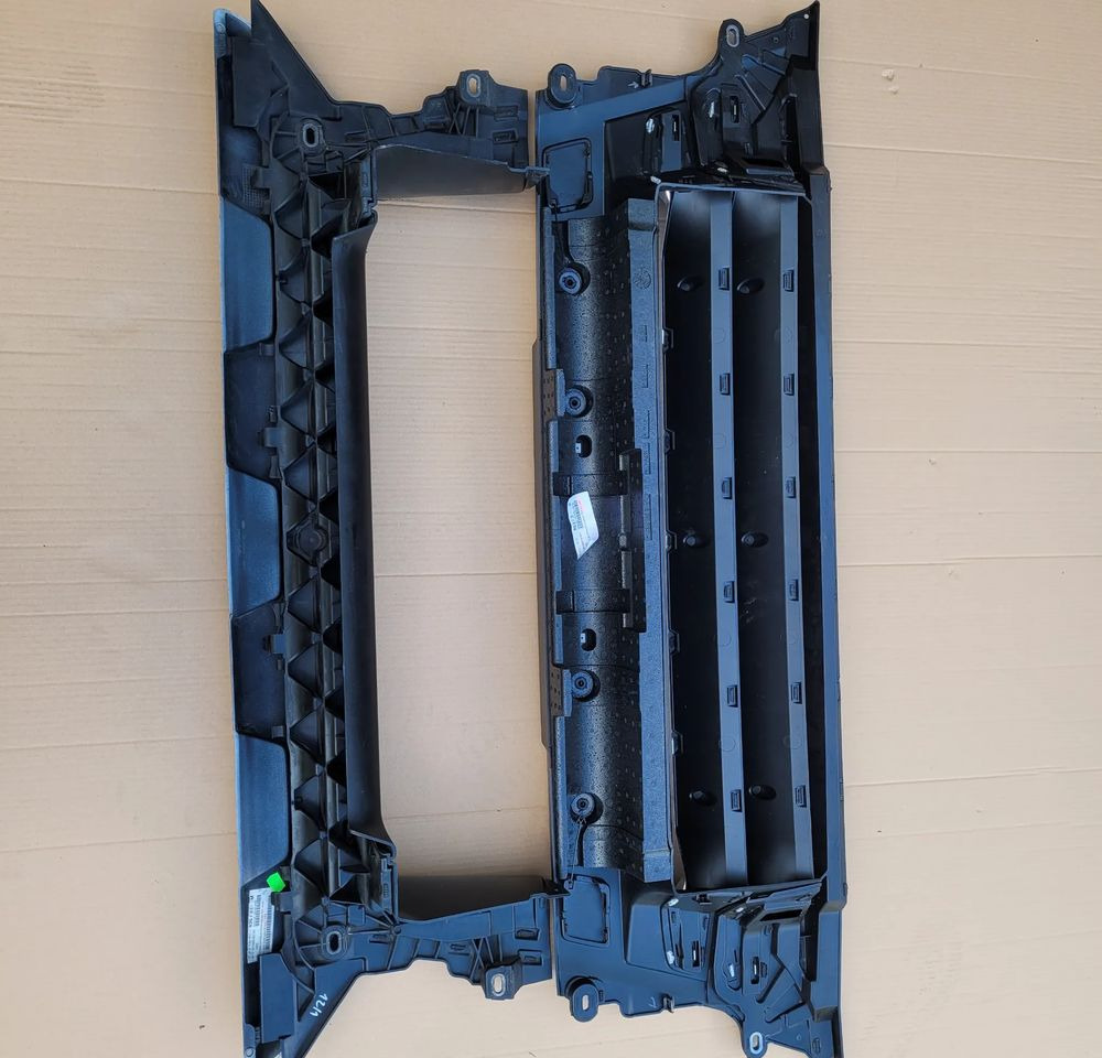 ZDERZAK MAN TGX E6 LIFT ORYGINAŁ JAK NOWY 81.4160-6971 CHWALIM116 - Броня за Камион: снимка 4 ZDERZAK MAN TGX E6 LIFT ORYGINAŁ JAK NOWY 81.4160-6971 CHWALIM116 - Броня за Камион: снимка 4