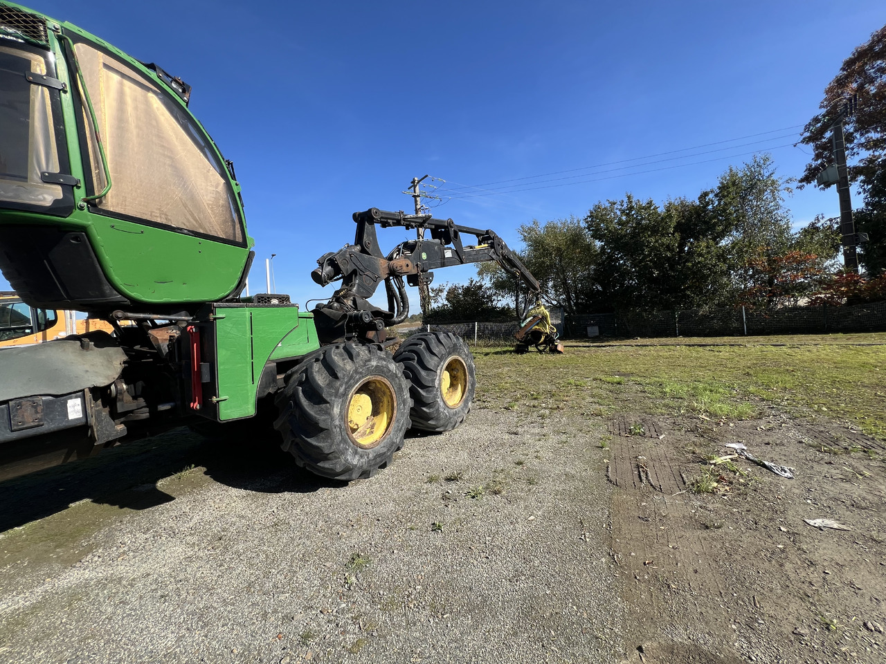 JOHN DEERE 1270E - Харвестер: снимка 2 JOHN DEERE 1270E - Харвестер: снимка 2