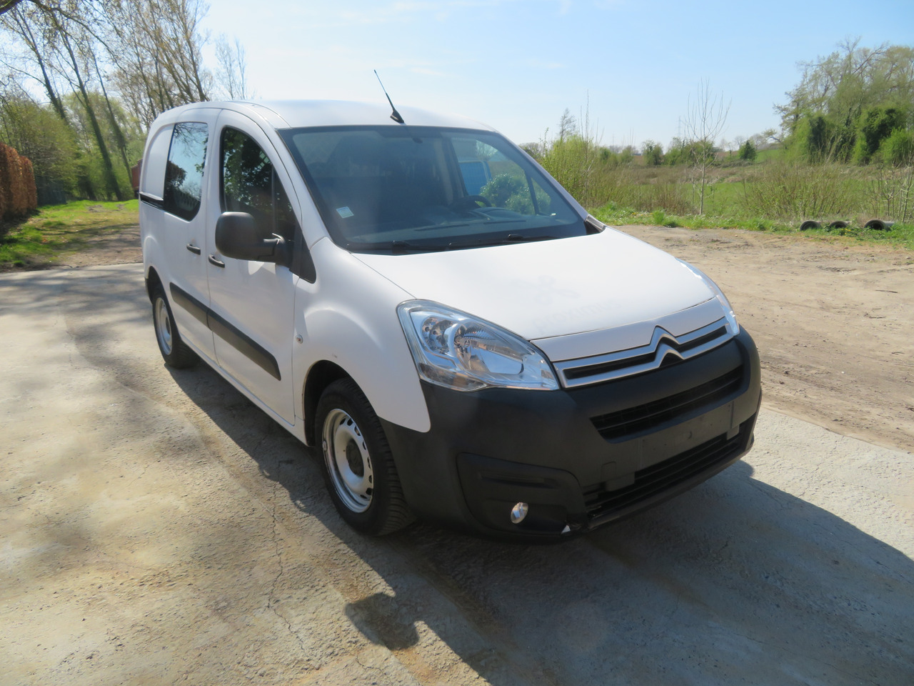 CITROËN Berlingo 1.6 BlueHDi CLUB - Товарен бус: снимка 1 CITROËN Berlingo 1.6 BlueHDi CLUB - Товарен бус: снимка 1