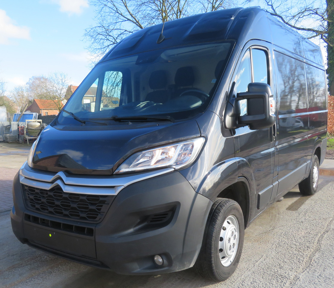 Citroën Jumpy 2.2 blueHDI L2H2 - Малък ван: снимка 2 Citroën Jumpy 2.2 blueHDI L2H2 - Малък ван: снимка 2