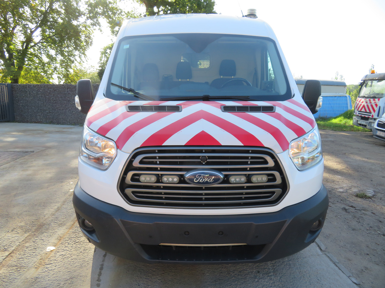 Ford Transit 2.0TDCi - Товарен бус: снимка 2 Ford Transit 2.0TDCi - Товарен бус: снимка 2