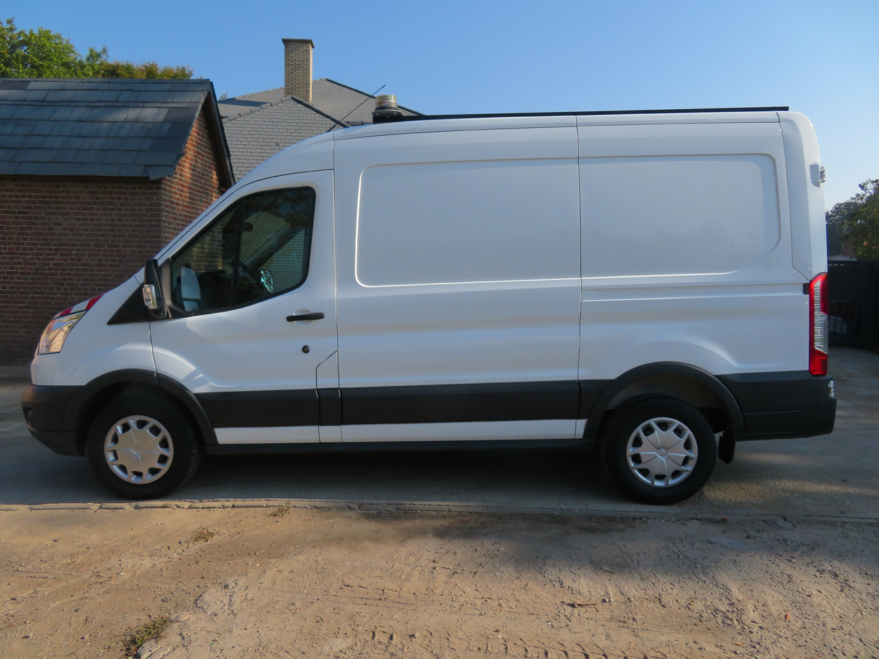 Ford Transit 2.0TDCi - Товарен бус: снимка 4 Ford Transit 2.0TDCi - Товарен бус: снимка 4