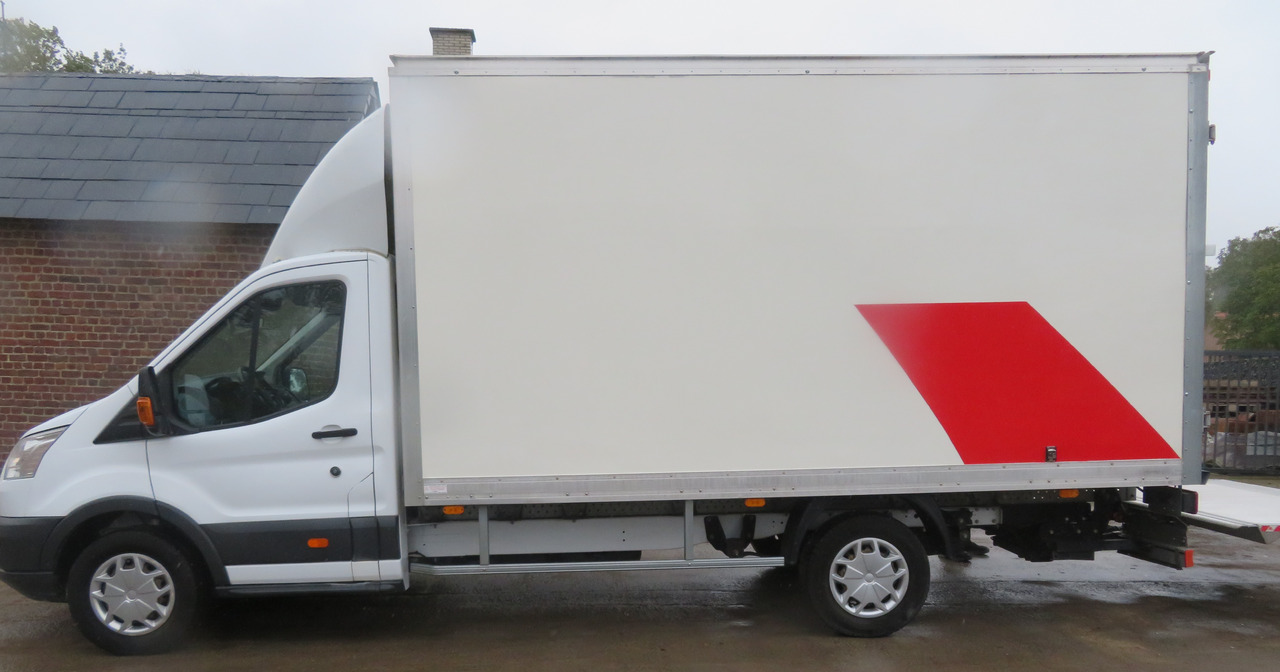 Ford Transit 2.0TDCi - Лекотоварен автомобил фургон: снимка 5 Ford Transit 2.0TDCi - Лекотоварен автомобил фургон: снимка 5