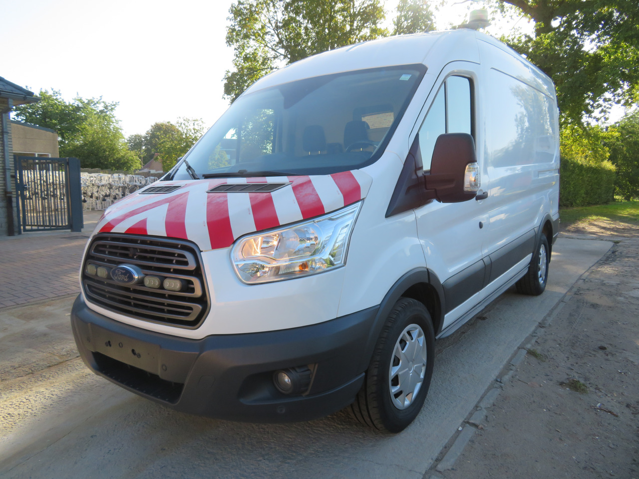 Ford Transit 2.0TDCi - Товарен бус: снимка 3 Ford Transit 2.0TDCi - Товарен бус: снимка 3