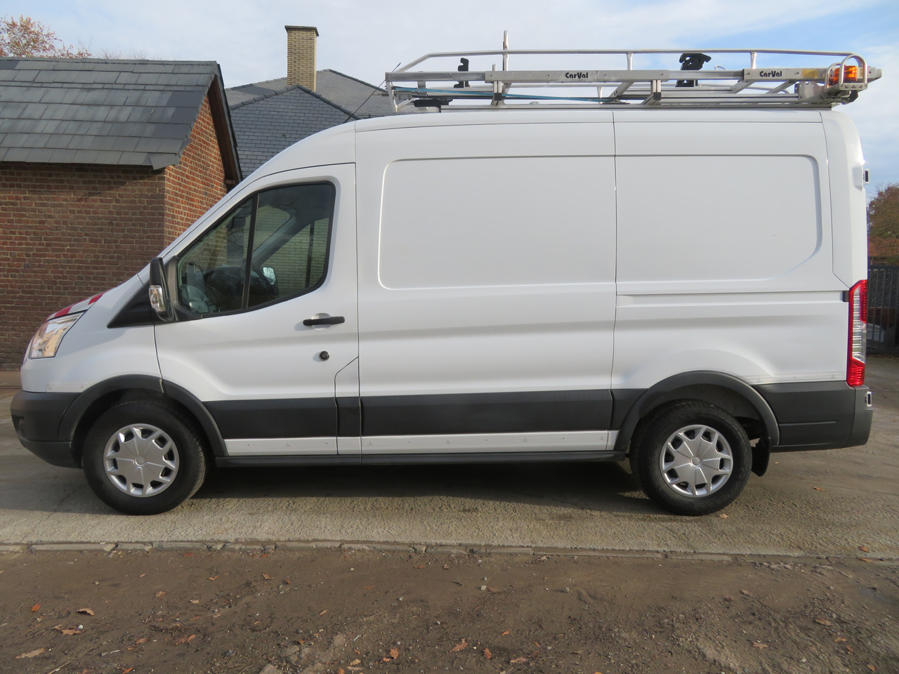 Ford Transit 2.0TDCi - L2H2 - Товарен бус: снимка 4 Ford Transit 2.0TDCi - L2H2 - Товарен бус: снимка 4