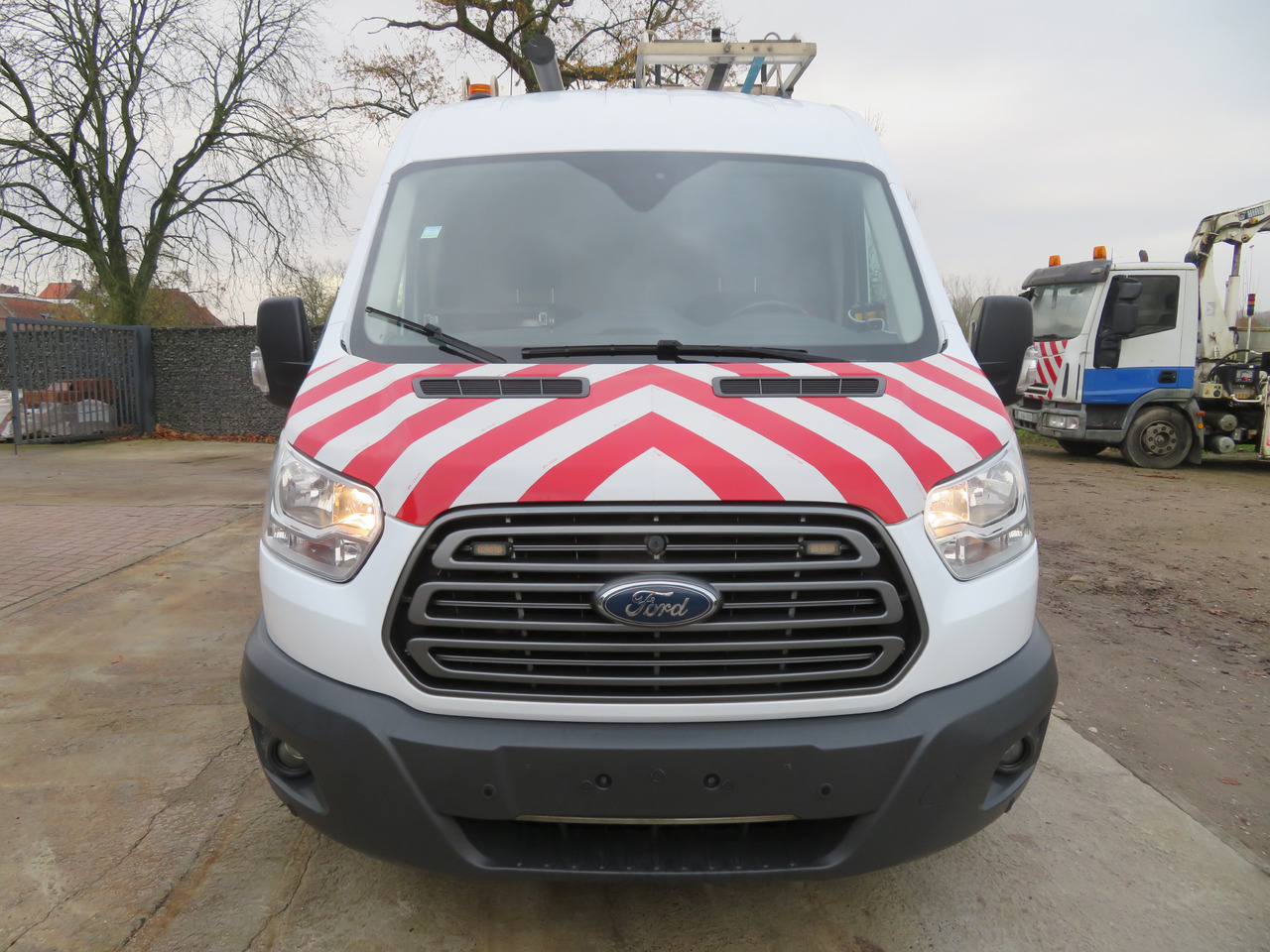 Ford Transit 2.0TDCi - L2H2 - Товарен бус: снимка 2 Ford Transit 2.0TDCi - L2H2 - Товарен бус: снимка 2