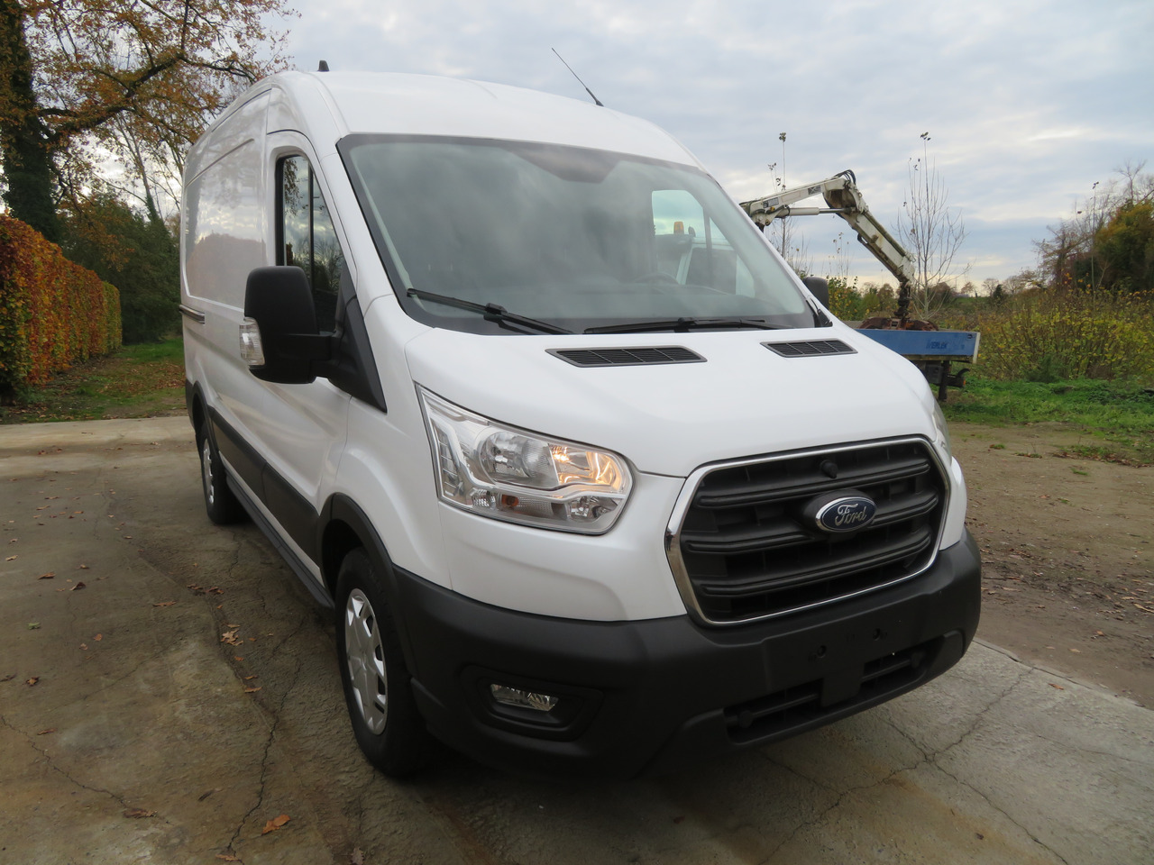 Ford Transit 2.0TDCi TREND - L2H2 - Товарен бус: снимка 1 Ford Transit 2.0TDCi TREND - L2H2 - Товарен бус: снимка 1