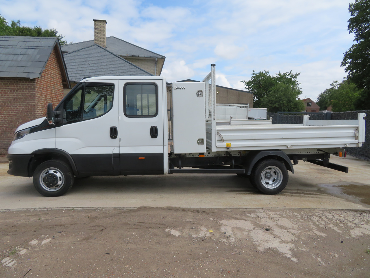 IVECO Daily 35C16 3.0 Dubbel cabine - Бус самосвал, Бус с двойна кабина: снимка 4 IVECO Daily 35C16 3.0 Dubbel cabine - Бус самосвал, Бус с двойна кабина: снимка 4