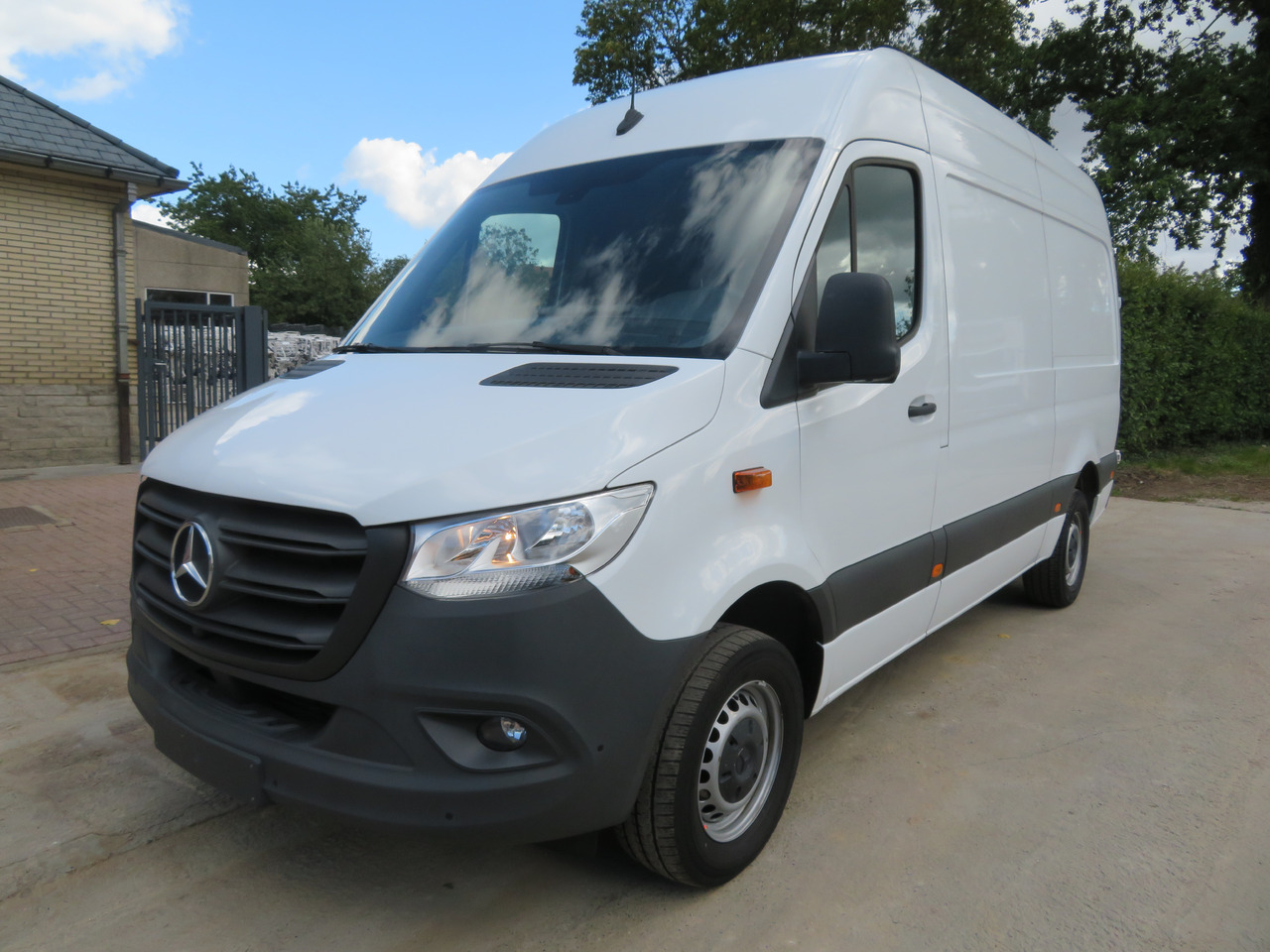 Mercedes-Benz Sprinter 317cdi - A2H2 - Лекотоварен автомобил: снимка 3 Mercedes-Benz Sprinter 317cdi - A2H2 - Лекотоварен автомобил: снимка 3
