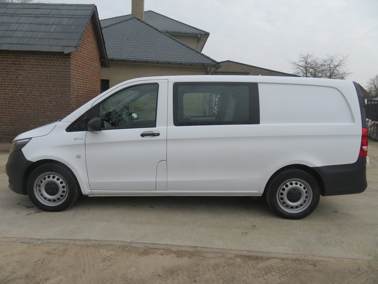 MERCEDES-BENZ Vito 114cdi - A2 - dubbel cabine - Малък ван, Бус с двойна кабина: снимка 4 MERCEDES-BENZ Vito 114cdi - A2 - dubbel cabine - Малък ван, Бус с двойна кабина: снимка 4