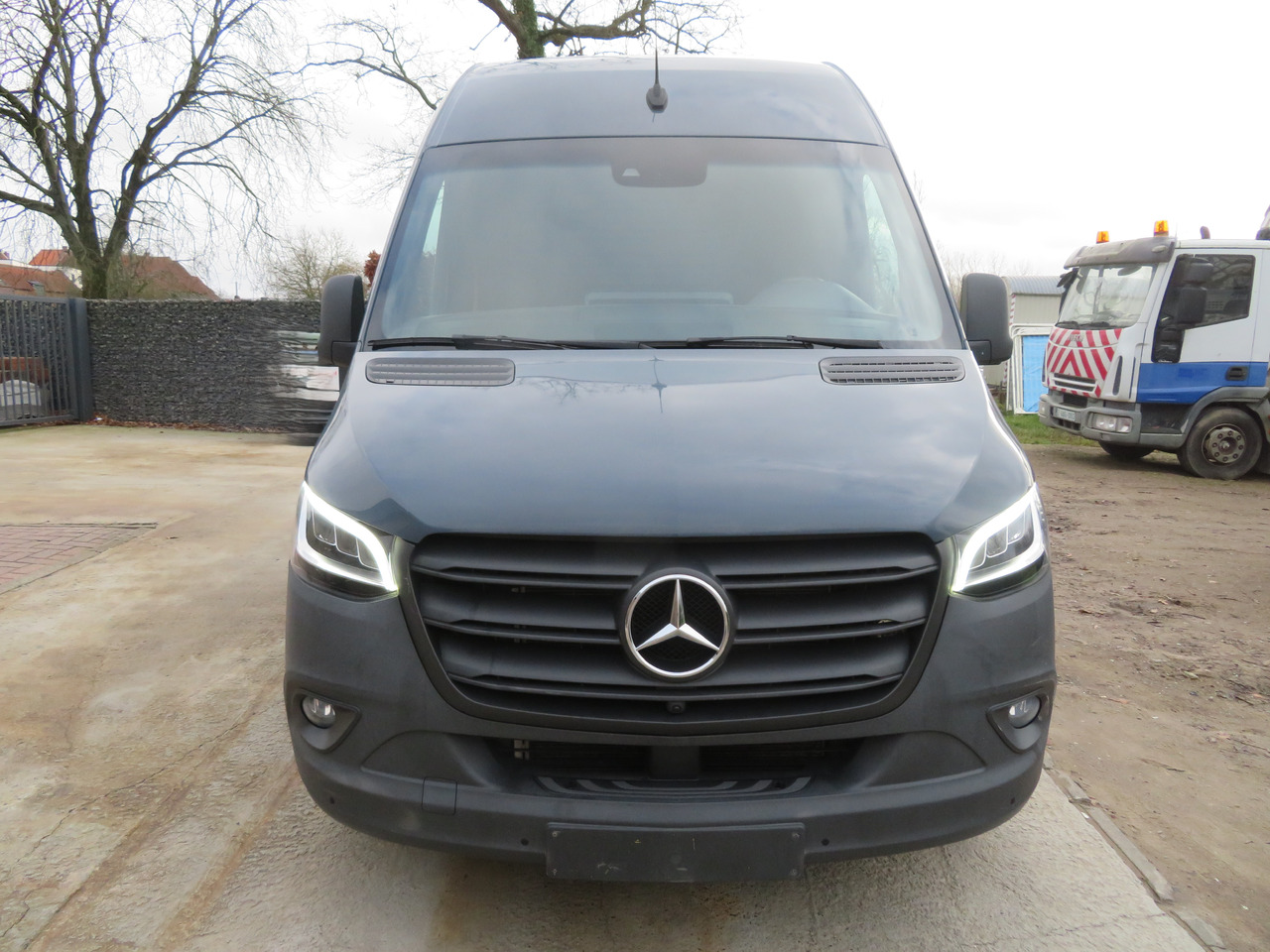 Mercedes-Benz Sprinter 317cdi - 9GTronic - A2H2 - Товарен бус: снимка 2 Mercedes-Benz Sprinter 317cdi - 9GTronic - A2H2 - Товарен бус: снимка 2