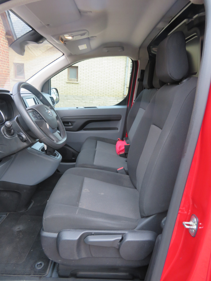 Малък ван Opel Vivaro 1.5 Blue HDi XL: снимка 11