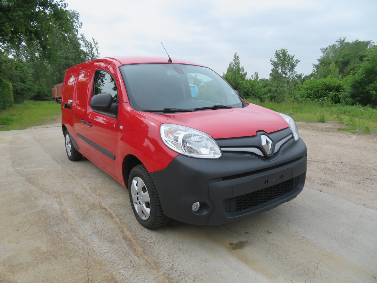 RENAULT Kangoo EXPRESS MAXI 1.5 dCi Grand Confort - Малък ван: снимка 1 RENAULT Kangoo EXPRESS MAXI 1.5 dCi Grand Confort - Малък ван: снимка 1