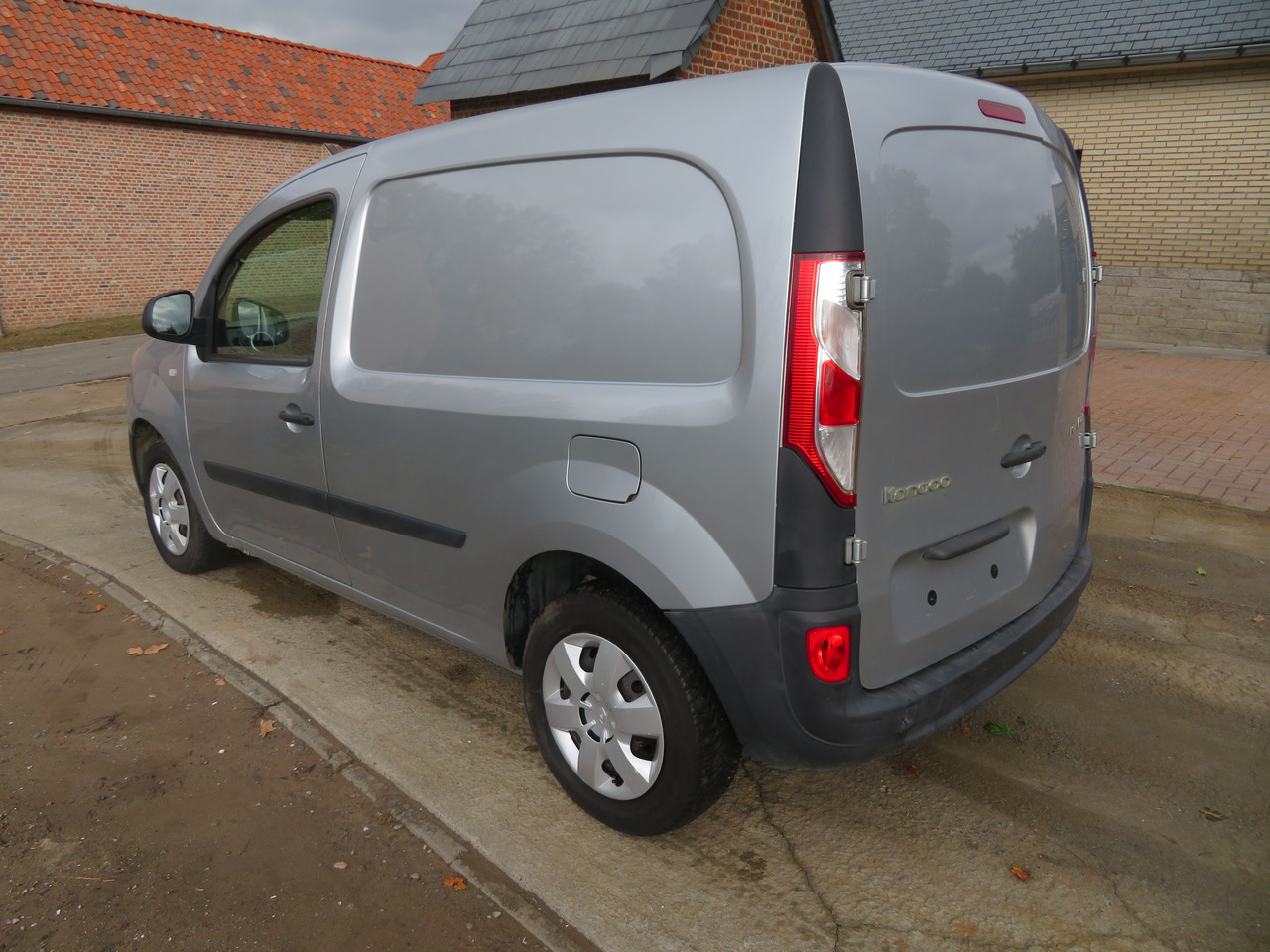 Renault Kangoo 1.5dCi - Малък ван: снимка 5 Renault Kangoo 1.5dCi - Малък ван: снимка 5