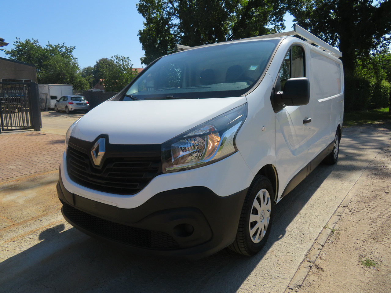 Renault Trafic 1.6dCi Grand Confort - L2H1 - Малък ван: снимка 3 Renault Trafic 1.6dCi Grand Confort - L2H1 - Малък ван: снимка 3