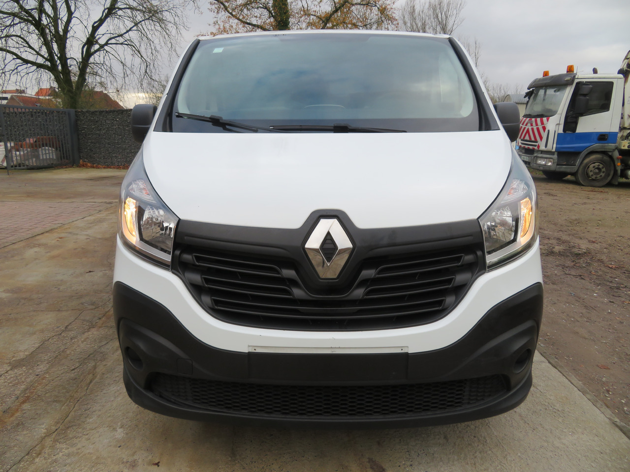 Renault Trafic 1.6dCi L1H1 - Малък ван: снимка 2 Renault Trafic 1.6dCi L1H1 - Малък ван: снимка 2