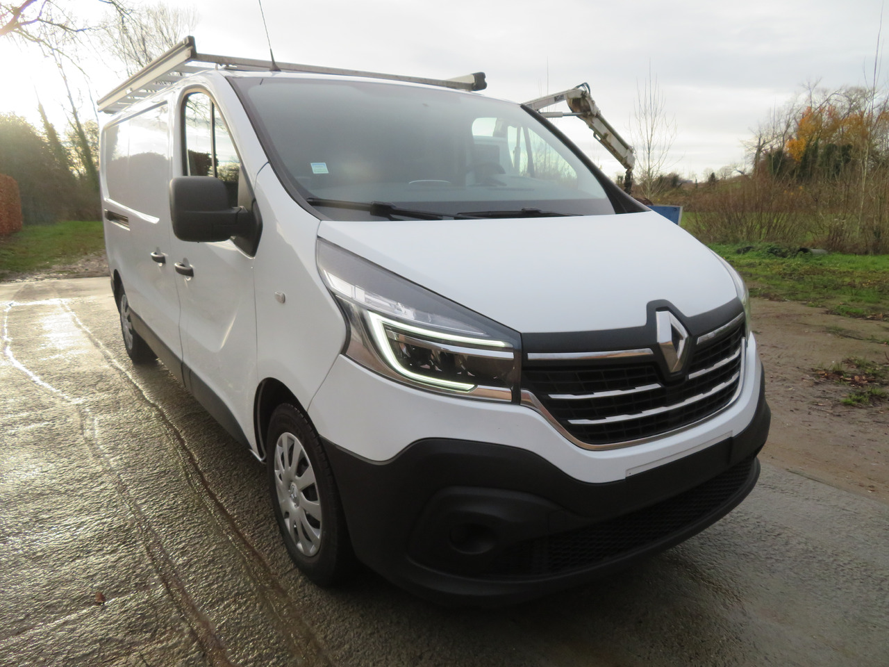 Renault Trafic 2.0dCi Grand Confort - L2H1 - Малък ван: снимка 1 Renault Trafic 2.0dCi Grand Confort - L2H1 - Малък ван: снимка 1