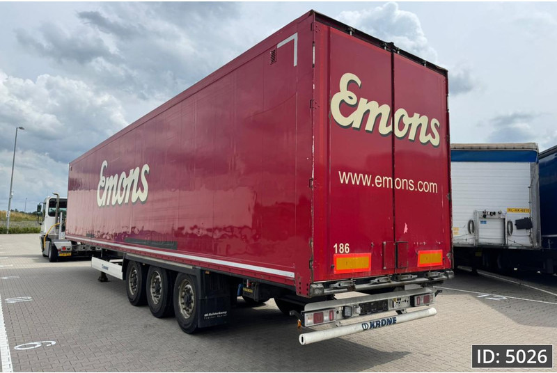 Krone SD / Disk brakes / Double stock - Затворена каросерия полуремарке: снимка 2 Krone SD / Disk brakes / Double stock - Затворена каросерия полуремарке: снимка 2