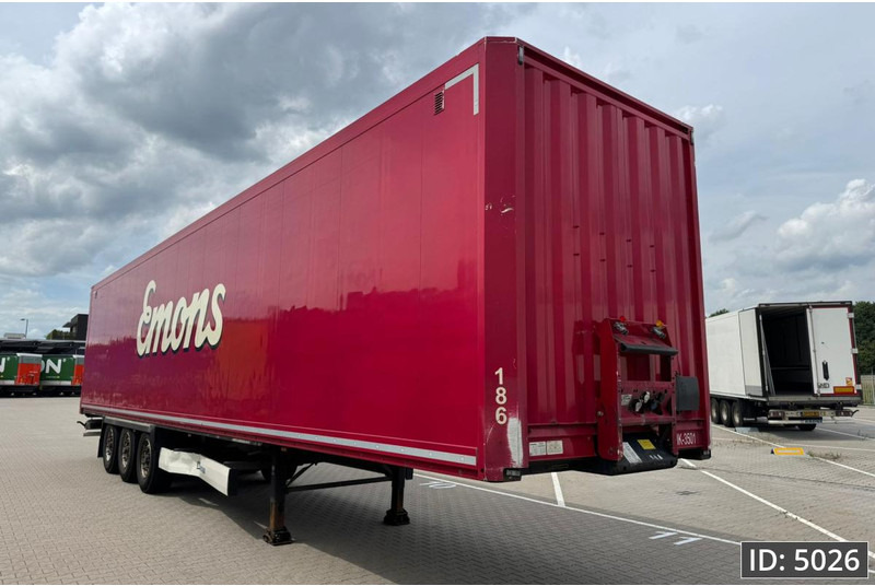 Krone SD / Disk brakes / Double stock - Затворена каросерия полуремарке: снимка 4 Krone SD / Disk brakes / Double stock - Затворена каросерия полуремарке: снимка 4