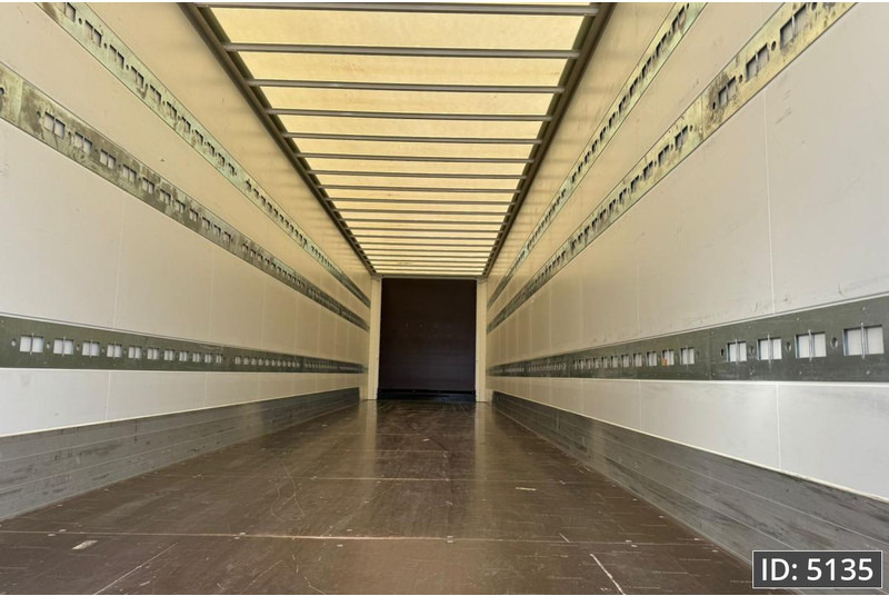 Krone SEK / Steering axle / More available - Затворена каросерия полуремарке: снимка 5 Krone SEK / Steering axle / More available - Затворена каросерия полуремарке: снимка 5