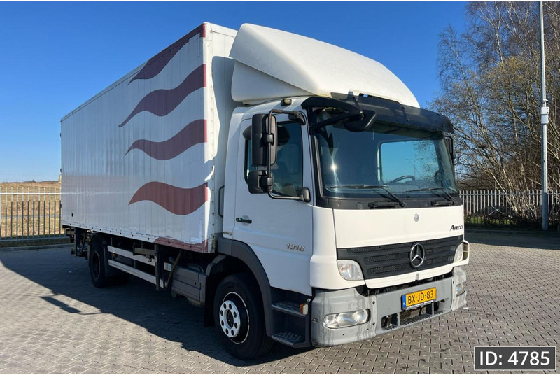 Mercedes-Benz Atego 1318 Day Cab, Euro 5, BDF / EPS automatic / DHOLLANDIA 2000KG - Контейнеровоз/ Сменна каросерия камион: снимка 4 Mercedes-Benz Atego 1318 Day Cab, Euro 5, BDF / EPS automatic / DHOLLANDIA 2000KG - Контейнеровоз/ Сменна каросерия камион: снимка 4
