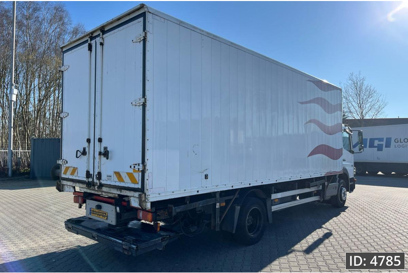 Mercedes-Benz Atego 1318 Day Cab, Euro 5, BDF / EPS automatic / DHOLLANDIA 2000KG - Контейнеровоз/ Сменна каросерия камион: снимка 3 Mercedes-Benz Atego 1318 Day Cab, Euro 5, BDF / EPS automatic / DHOLLANDIA 2000KG - Контейнеровоз/ Сменна каросерия камион: снимка 3