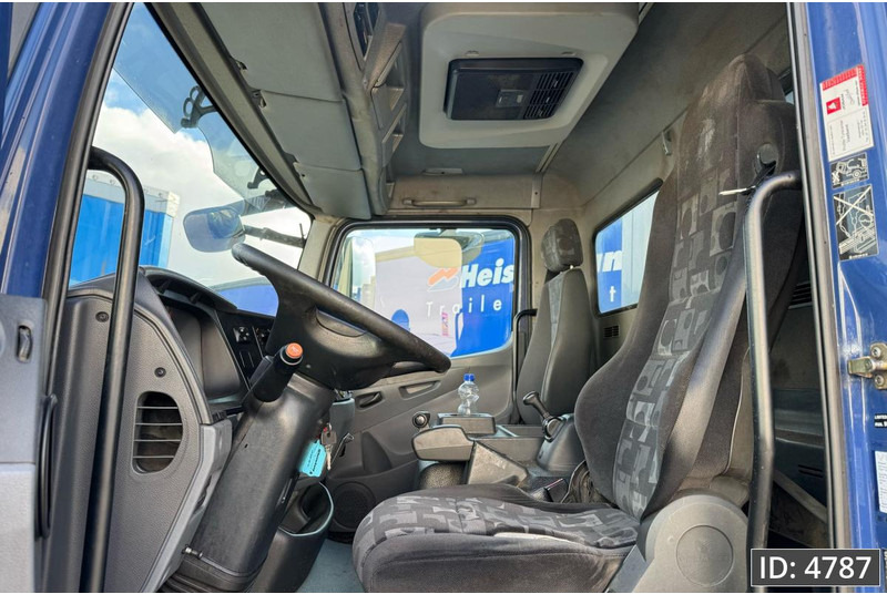 Контейнеровоз/ Сменна каросерия камион Mercedes-Benz Atego 816 Day Cab, Euro 5, BDF / EPS automatic / standklima / Hydraulic system: снимка 7