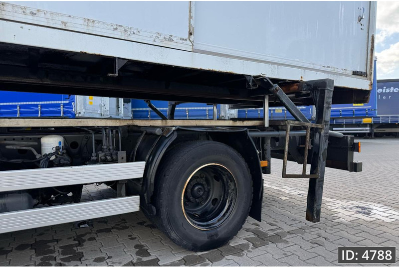 Mercedes-Benz Atego 816 Day Cab, Euro 5, BDF / EPS automatic / standklima / Hydraulic system - Контейнеровоз/ Сменна каросерия камион: снимка 5 Mercedes-Benz Atego 816 Day Cab, Euro 5, BDF / EPS automatic / standklima / Hydraulic system - Контейнеровоз/ Сменна каросерия камион: снимка 5