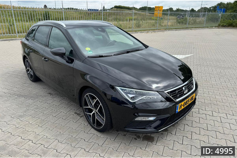 SEAT Leon ST FR 2.0 Euro 6, DSG/Pano/Camera/Keyless/Extra winterset - Лек автомобил: снимка 4 SEAT Leon ST FR 2.0 Euro 6, DSG/Pano/Camera/Keyless/Extra winterset - Лек автомобил: снимка 4