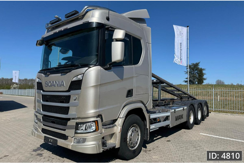 Scania R540 Topline, Euro 6, / 8x4 / BDF / Lift axle / frame 7.4 m - Контейнеровоз/ Сменна каросерия камион: снимка 1 Scania R540 Topline, Euro 6, / 8x4 / BDF / Lift axle / frame 7.4 m - Контейнеровоз/ Сменна каросерия камион: снимка 1