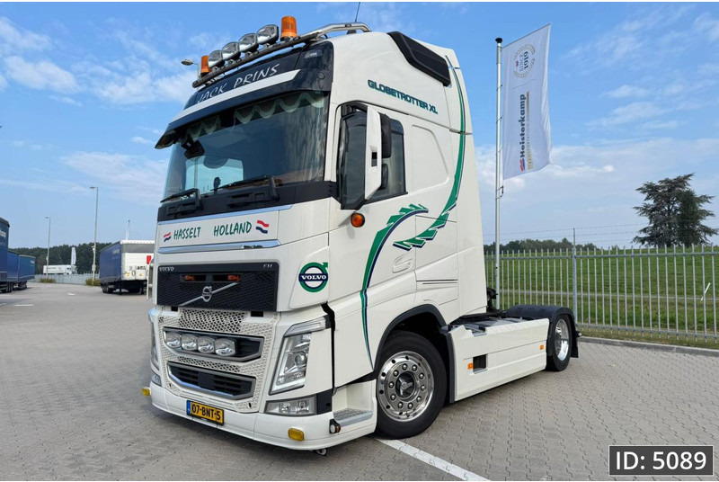 Volvo FH 460 Globetrotter XL, Euro 6, / Like new! / Special interior / Standklima / 2 Tanks - Влекач: снимка 1 Volvo FH 460 Globetrotter XL, Euro 6, / Like new! / Special interior / Standklima / 2 Tanks - Влекач: снимка 1