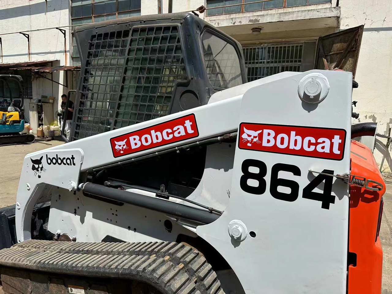 BOBCAT Skid Steer Loader - Мини челен товарач: снимка 3 BOBCAT Skid Steer Loader - Мини челен товарач: снимка 3