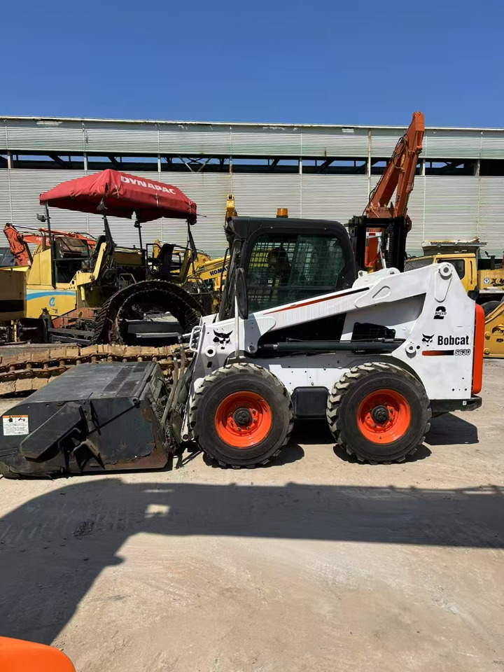 BOBCAT Skid Steer Loader S630 Good Condition - Мини челен товарач: снимка 2 BOBCAT Skid Steer Loader S630 Good Condition - Мини челен товарач: снимка 2