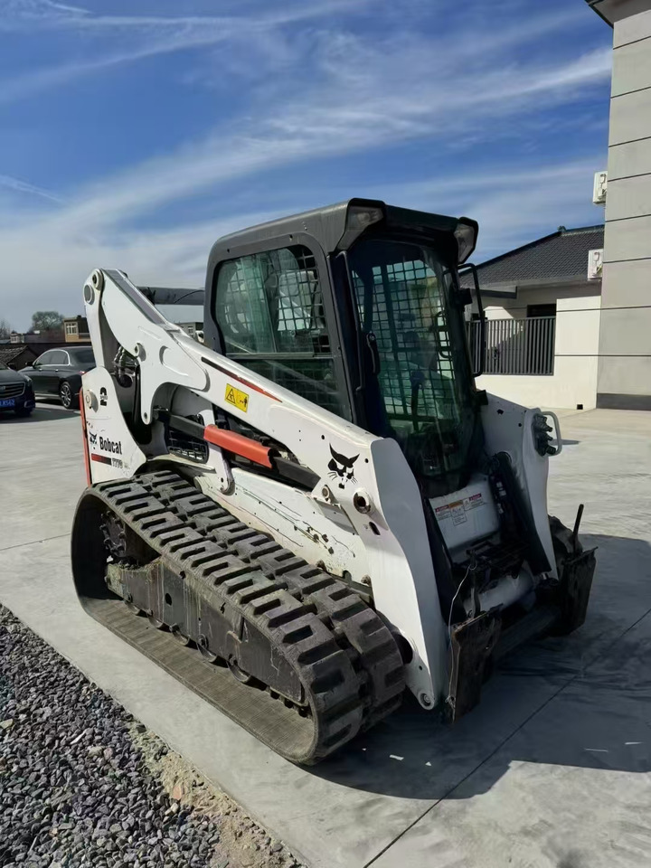 BOBCAT Skid Steer Loader T770 Good Condition - Мини верижен товарач: снимка 4 BOBCAT Skid Steer Loader T770 Good Condition - Мини верижен товарач: снимка 4