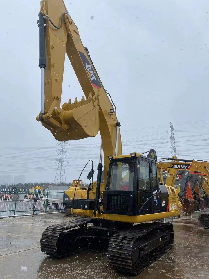 CATERPILLAR 320D - Верижен багер: снимка 2 CATERPILLAR 320D - Верижен багер: снимка 2
