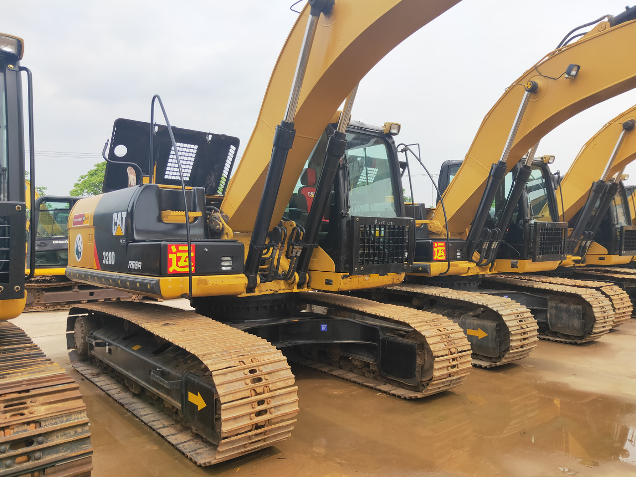 CATERPILLAR 320D - Верижен багер: снимка 2 CATERPILLAR 320D - Верижен багер: снимка 2