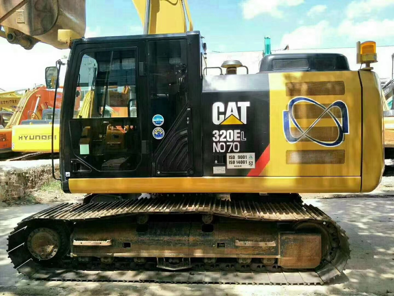 CATERPILLAR 320E - Верижен багер: снимка 1 CATERPILLAR 320E - Верижен багер: снимка 1