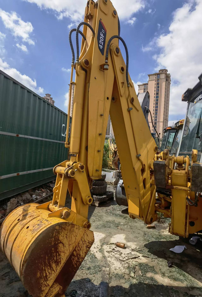 CATERPILLAR 420F - Багер-товарач: снимка 4 CATERPILLAR 420F - Багер-товарач: снимка 4